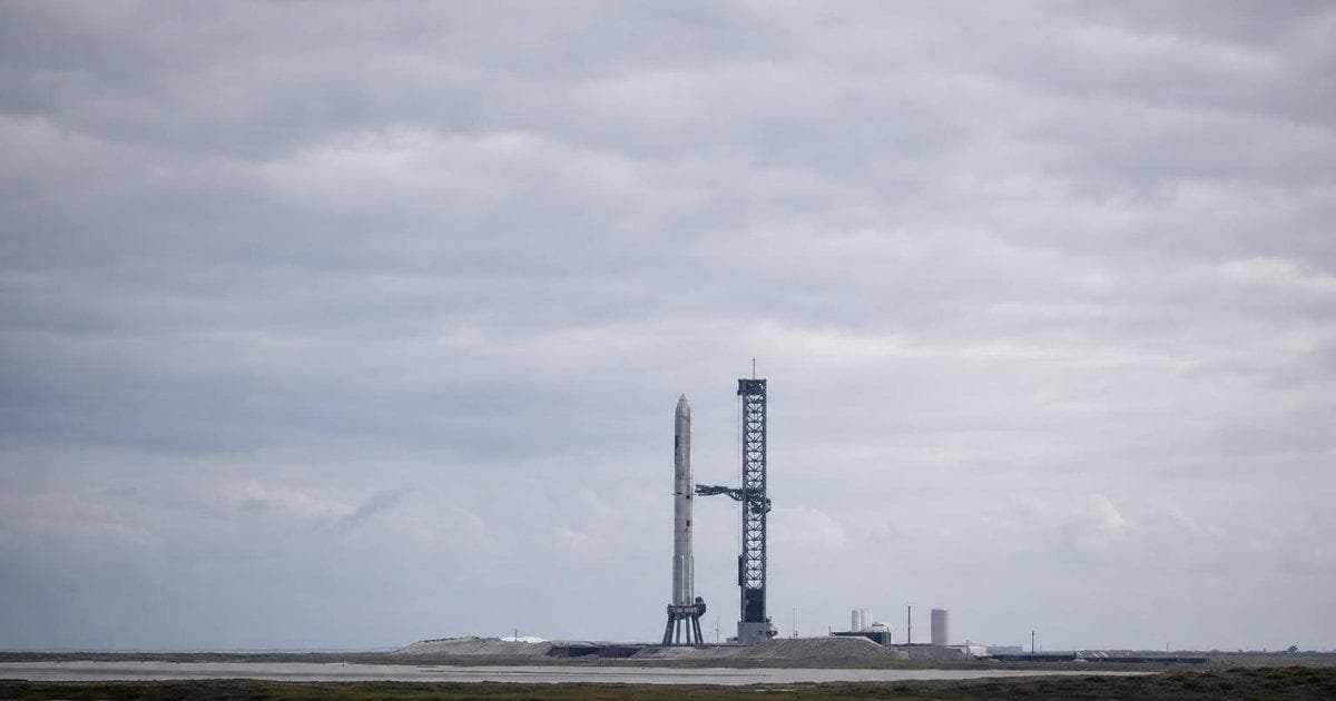 Reusable rocket on launch pad symbolizes major space industry IPO planned for 2026